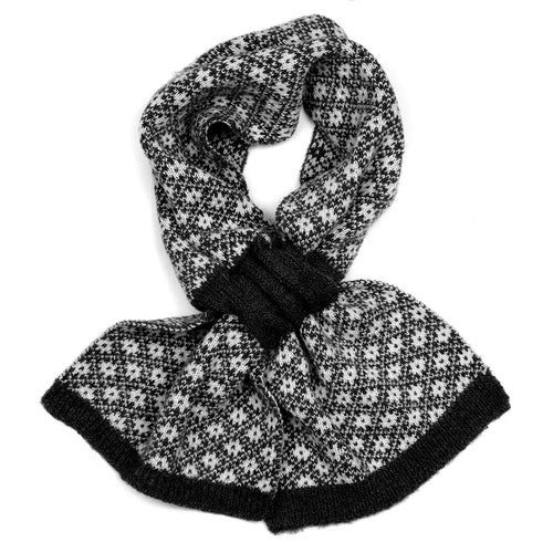 POM Black & White Scandi Pull Through Scarf
