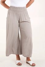Load image into Gallery viewer, Made in Italy Pinstriped Wide Leg Trousers - Beige