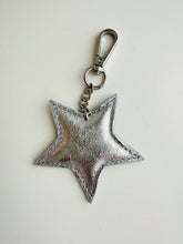 Load image into Gallery viewer, Silver Leather Star Keyring