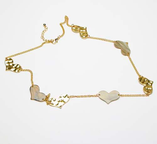 Eliza Gracious Short Resin & Metal Necklace