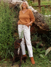Load image into Gallery viewer, Cadenza Italy Alpaca Blend V Neck Jumper - Cinnamon