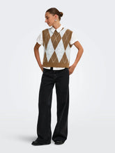 Load image into Gallery viewer, ONLY Argyle Knit Tank -Camel/Grey