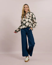 Load image into Gallery viewer, DECK By Decollage Printed Tunic Blouse - Khaki