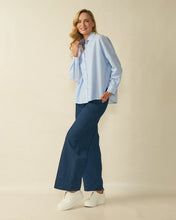 Load image into Gallery viewer, DECK By Decollage Classic Striped Shirt - Blue/White