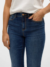 Load image into Gallery viewer, Vero Moda Straight Leg Jeans