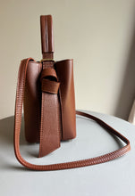 Load image into Gallery viewer, Leather Grab Handle Bag - Dark Tan