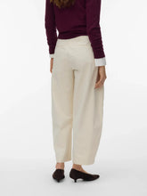 Load image into Gallery viewer, Vero Moda Cream Barrel Leg Trousers
