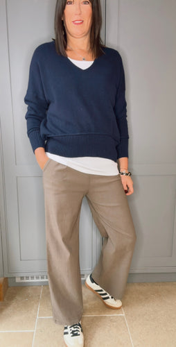 Navy Ribbed Hem V-Neck Jumpers