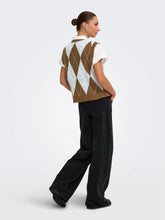 Load image into Gallery viewer, ONLY Argyle Knit Tank -Camel/Grey