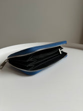 Load image into Gallery viewer, Blue Leather Large Purse